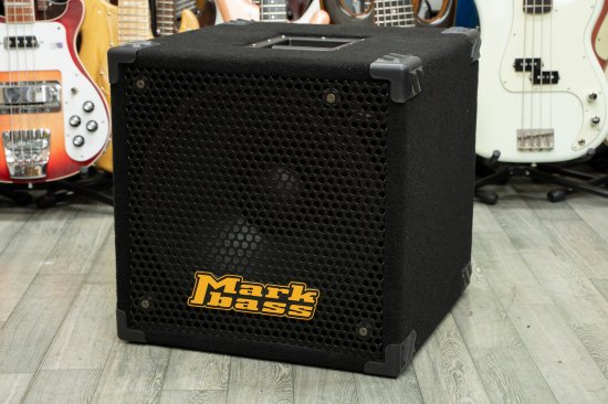 Mark bass NEW YORK 151 BLACK　キャスター付き Markbass New York 151 Black 300W 1x15 Bass Speaker Cabinet Black