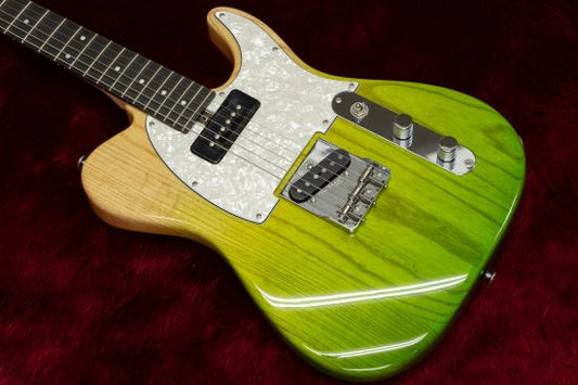 Modern guitar that achieves high performance and powerful sound