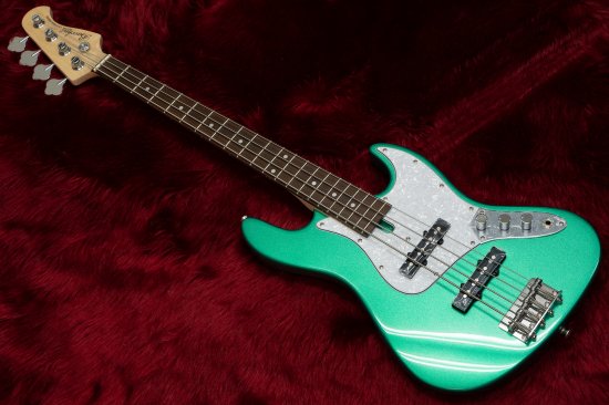 It is easy to play, no sound is bad