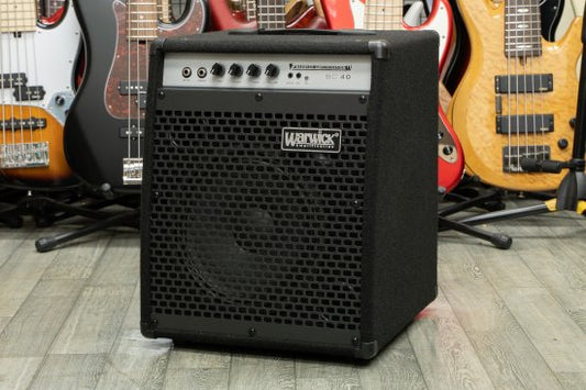 Speaky sound with clear distortion