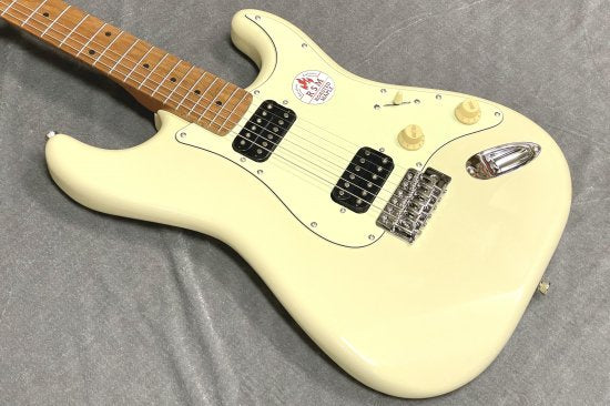 ほぼ新品【エレキギター】Bacchus BST-3 RSM/M OWHストラト