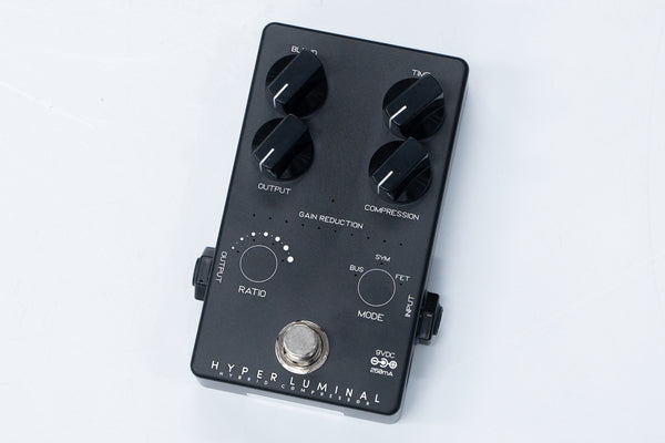 ベース Darkglass Hyper Luminal Black Edition darkglass-hyper-luminal-bass-
