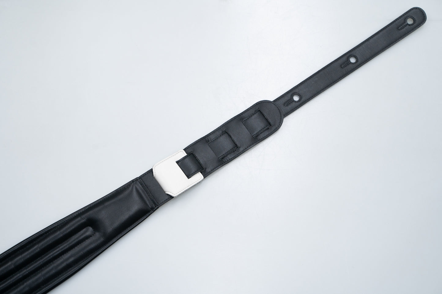 [new] ROSI? / ROSIE straps Limited Collection B&W White with Black details 3.0inch [Yokohama-store]
