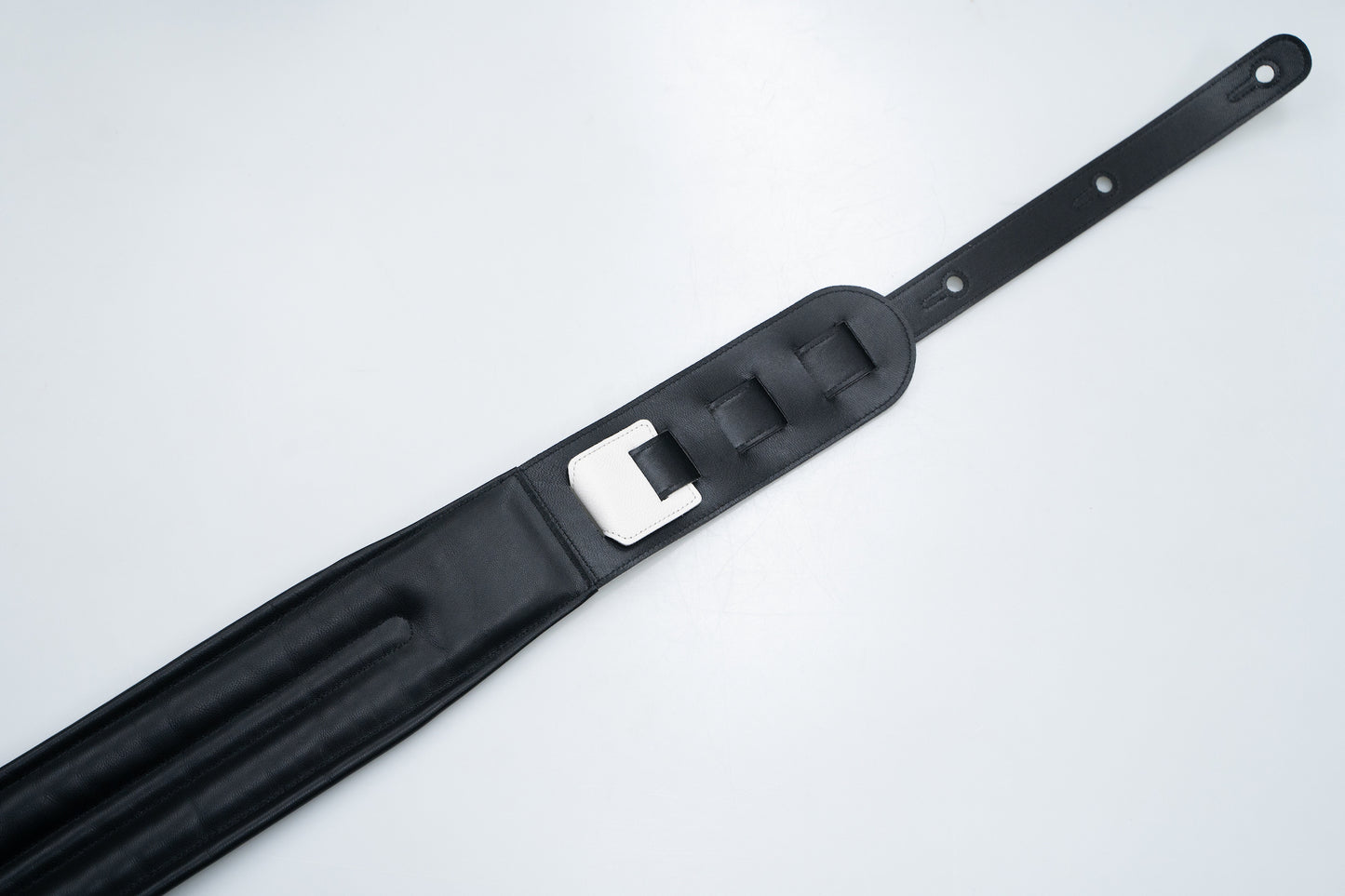 [new] ROSI? / ROSIE straps Limited Collection B&W White with Black details 4.0inch [Yokohama-store]