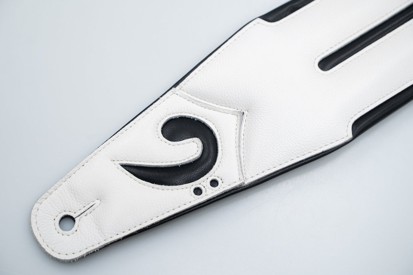 [new] ROSI? / ROSIE straps Limited Collection B&W White with Black details 4.0inch [Yokohama-store]