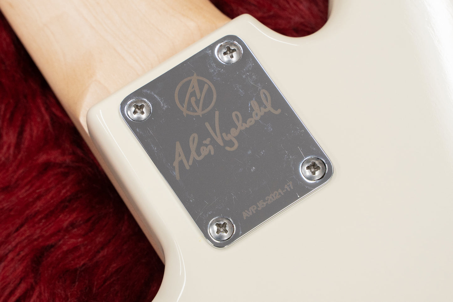 [New] AV Basses / AVPJ5 VINTAGE WHITE MH # 2021-17 4.23kg [Yokohama Store]