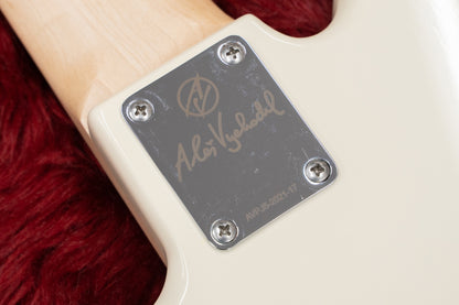 [New] AV Basses / AVPJ5 VINTAGE WHITE MH # 2021-17 4.23kg [Yokohama Store]