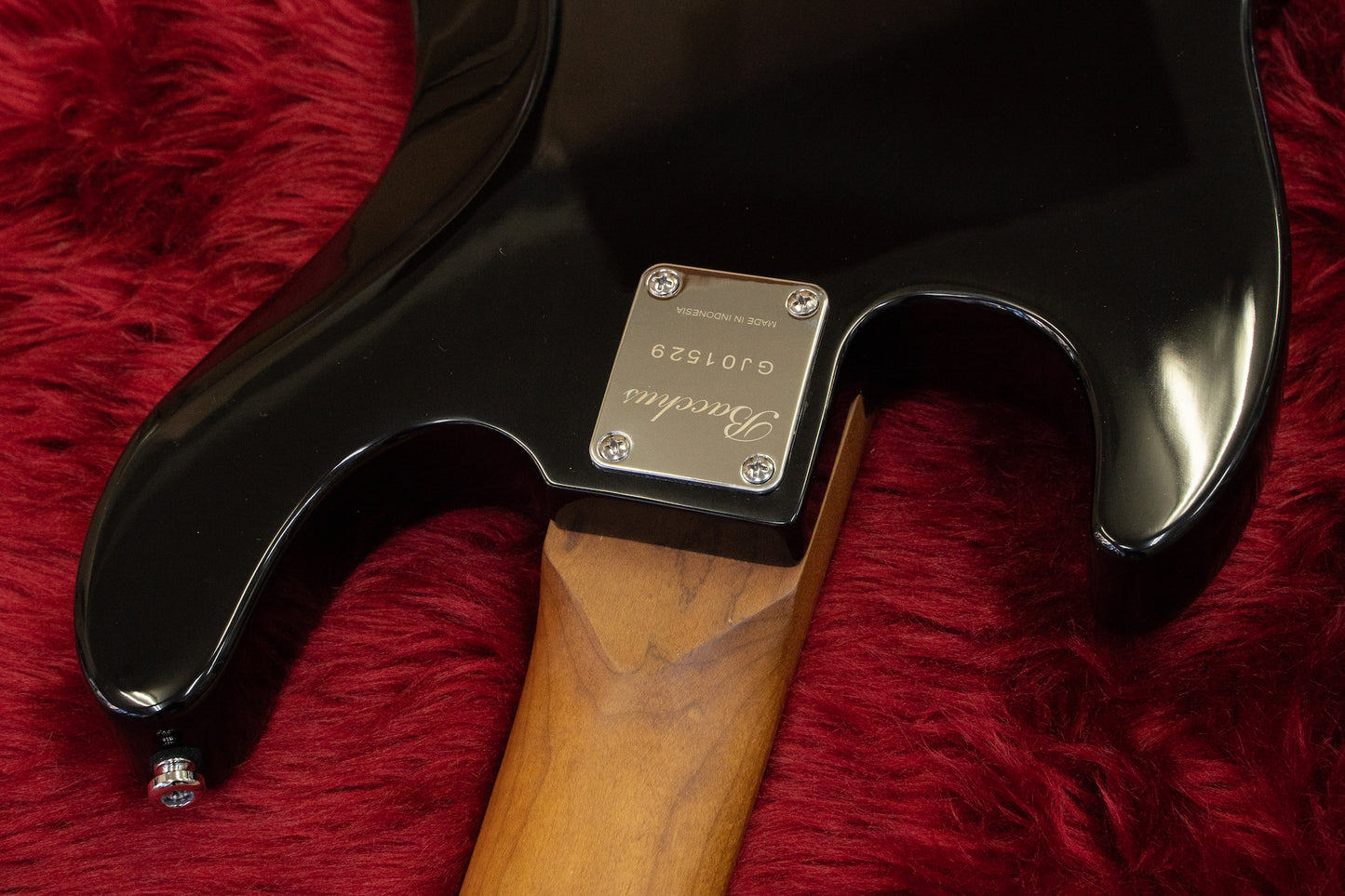 [outlet] Bacchus / WL5-STD33-AC RSM/M BLK #GJ01529 ナット脇 弦押しキズ 4.55kg [GIB yokohama]
