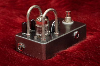 [new] Beyond / Beyond Tube Preamp Bass Wired 2S Blue LED [yokohama store]